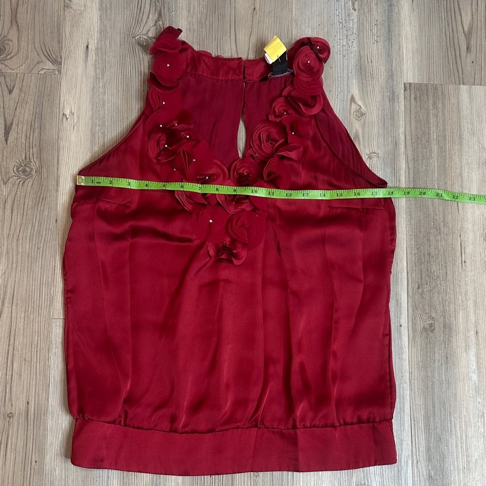 White House Black Market Crimson Floral Rhinestone Studded Top, M - Picture 9 of 12